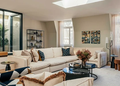 Strand Chambers: A Penthouse Reimagined for Iconic Living